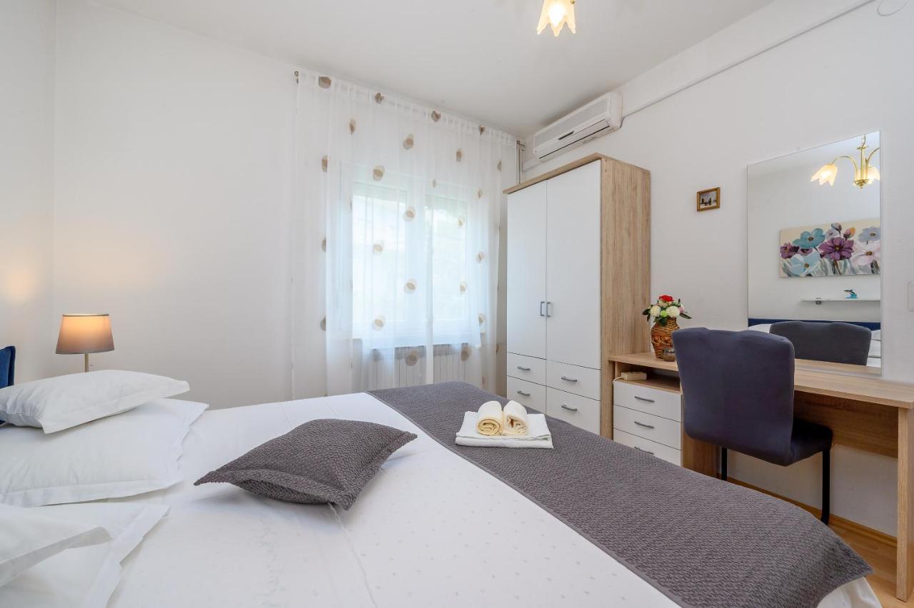 Apartments Juric Podstrana Exterior foto